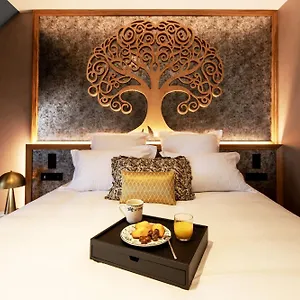 Logis Jeanne & Jules Et Restaurant Hotel